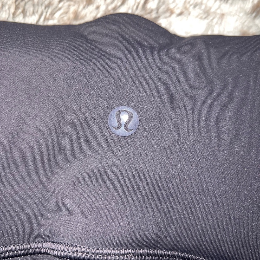 Size 4 Lululemon🍋 cropped leggings
